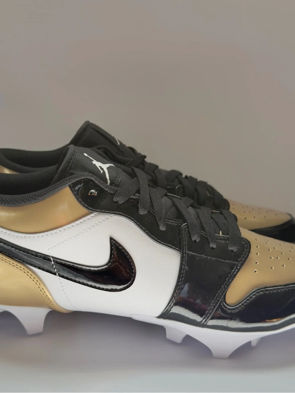 Nike Air Jordan 1 Low TD Gold Black Men’s Football Cleats Size 10